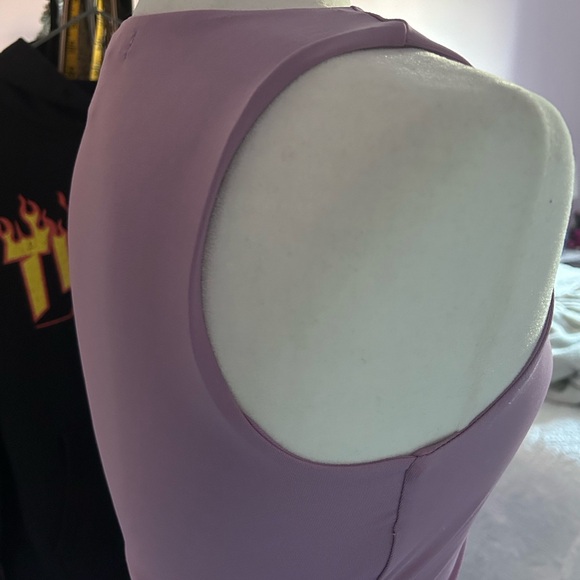 💜Purple cropped tank top💜 - Picture 4 of 5